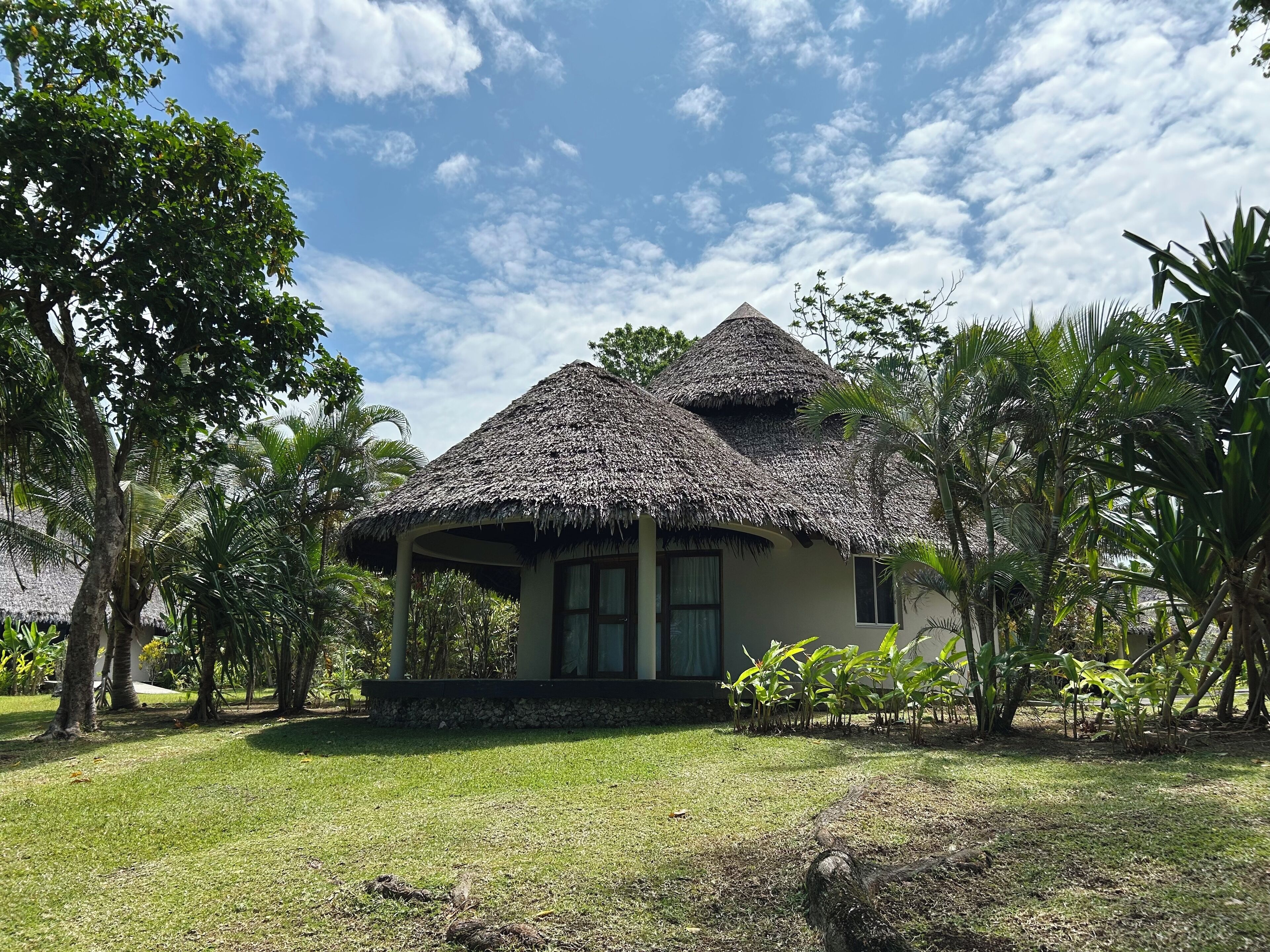 Hiên