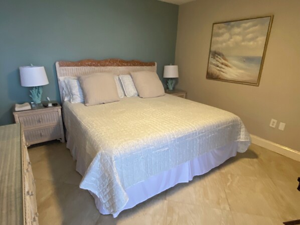 2 quartos, ferros/tábuas de passar roupa, Wi-Fi, roupa de cama