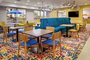Restaurant - Hampton Inn By Hilton St Louis Airport (St. Louis)