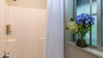 Shower, towels
