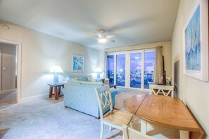 Interior - 100 ft away from the 10th floor pool! Bring your sunscreen! (Panama City Beach)