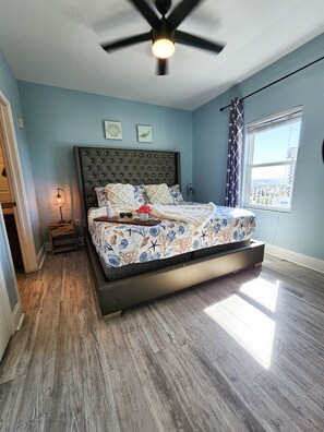 1 dormitorio, tabla de planchar con plancha, wifi gratis y ropa de cama