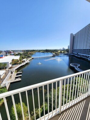 Property grounds - Super Convenient 5th FLOOR- 537 !  LOCATION, AMENITIES, And Amazing Views! (Panama City Beach)