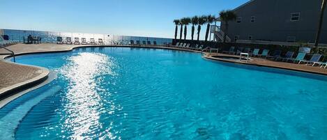 Piscina interna, piscina aquecida