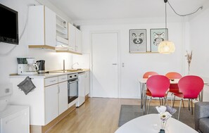 Interior - 1 bedroom beautiful apartment in Nexø (Nexø)