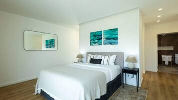 4 bedrooms, iron/ironing board, internet