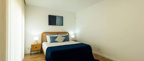 4 chambres, fer et planche à repasser, accès Internet