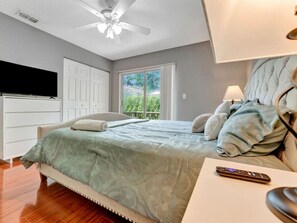 3 Schlafzimmer, BĂŒgeleisen/BĂŒgelbrett, WLAN, BettwĂ€sche