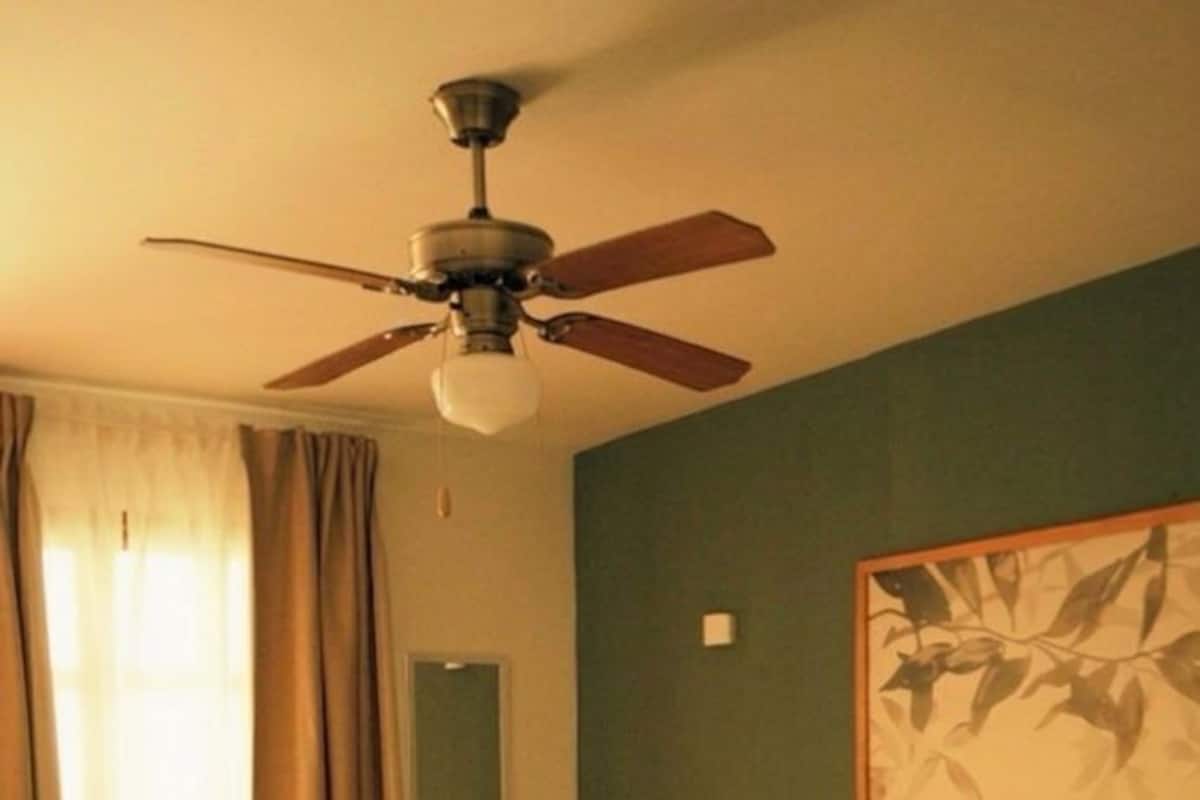Habitación doble Confort, vista al jardín | Sábanas de algodón egipcio, ropa de cama de alta calidad y escritorio