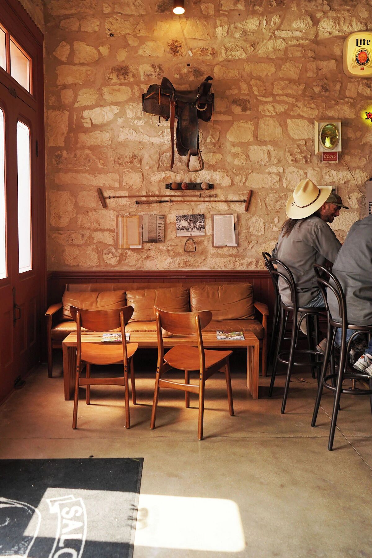 The Albert's Sunken King Charm, Exclusive Pool Access, Hill Country Heart - Fredericksburg, TX