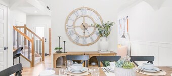 Luxury Family Home | Sleeps 10 | King Bed