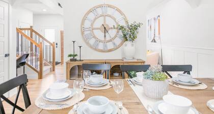 Luxury Family Home | Sleeps 10 | King Bed