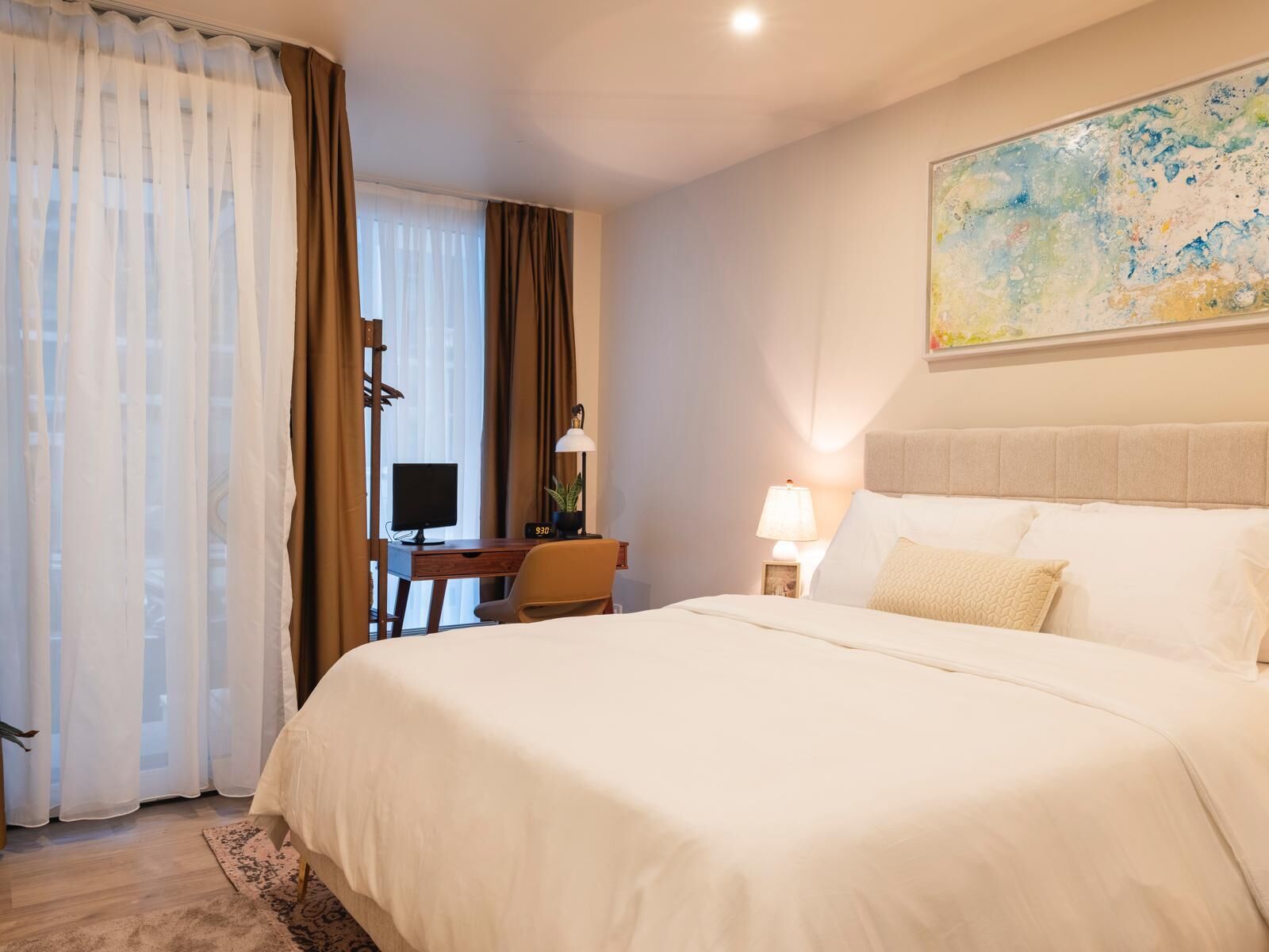 4 bedrooms, iron/ironing board, travel cot, WiFi