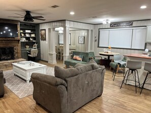 Smart TV - Charming, newly renovated, 3-bedroom, 2 full bath home. (Rienzi)