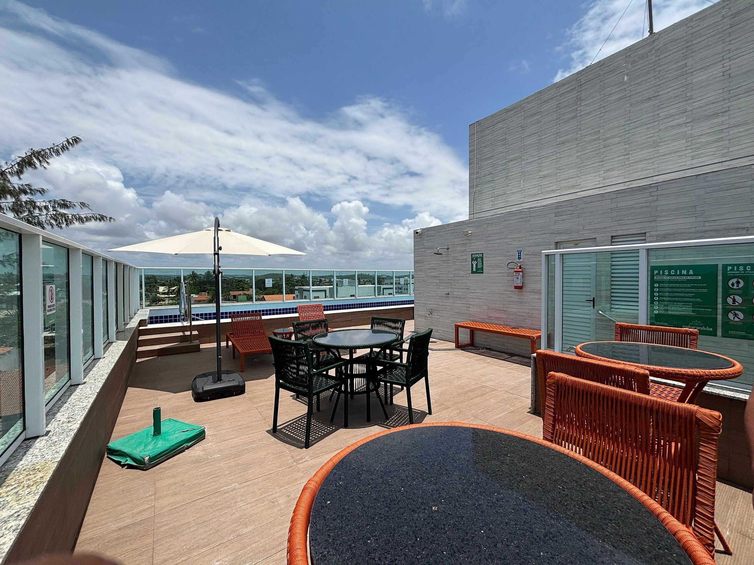 Apartment | Outdoor dining