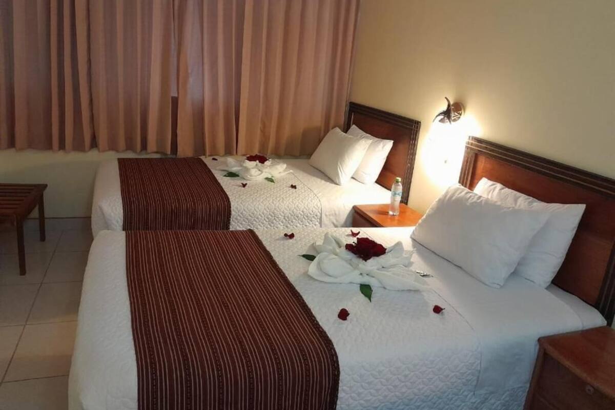 Comfort Twin Room, 1 Bedroom | Free WiFi, bed sheets