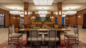 Lobby lounge