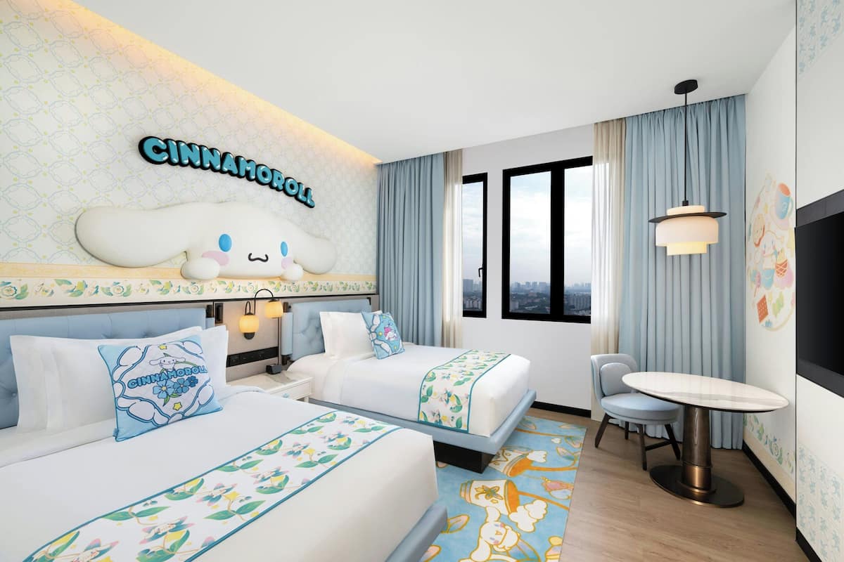 Ropa de cama de alta calidad y minibar con artículos gratuitos