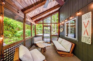 TV connectée, cheminée