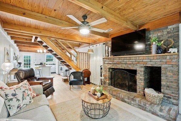 Smart TV, fireplace, video games