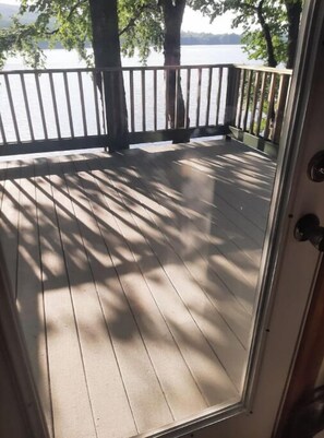 Property grounds - Lake Iroquois.  Cozy Lakeside Retreat, Close to Williston, Burlington, Skiing

 (Hinesburg)