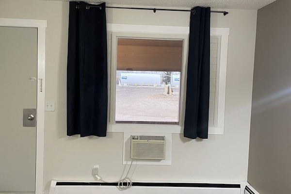 Basic Room | WiFi (free), bed sheets