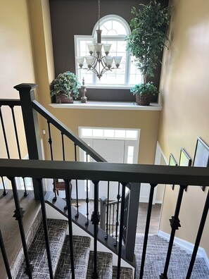 Interior - Spacious 4-bedroom house with fitness room one mile from Geist - Fishers (Fortville)