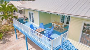 Outdoor dining - The Salty Snook Retreat (Naples)