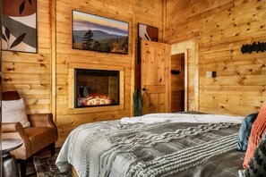 3 habitaciones, tabla de planchar con plancha y cuna de viaje