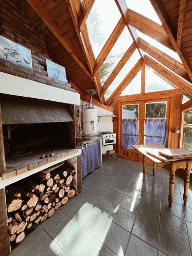 Nice 3-bedroom house with indoor grill in charming Esquel