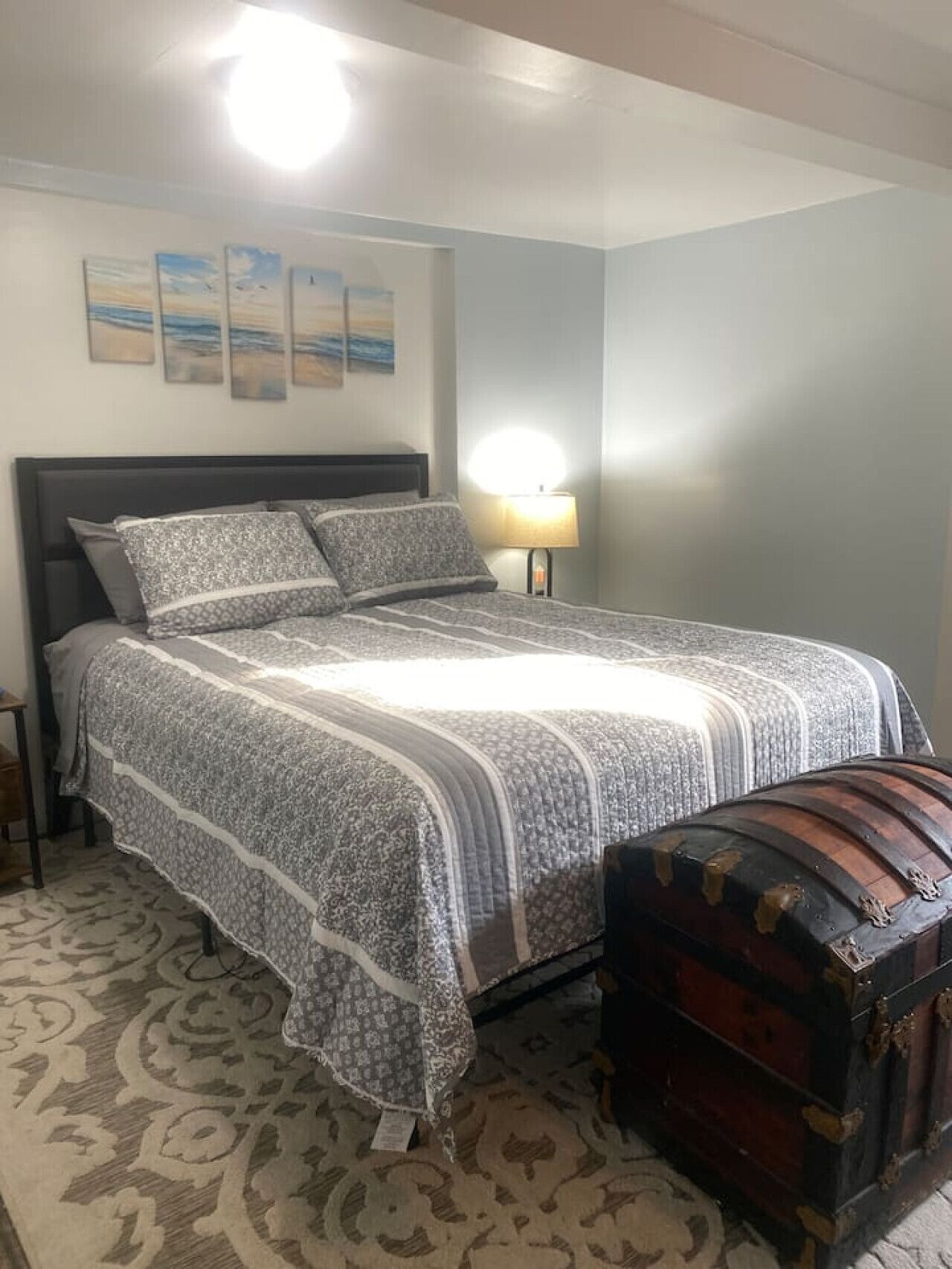 2 chambres, fer et planche à repasser, Wi-Fi gratuit, draps fournis