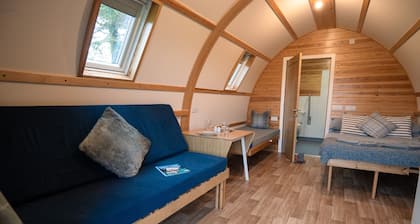 Large-Cabine-SDB privée avec douche