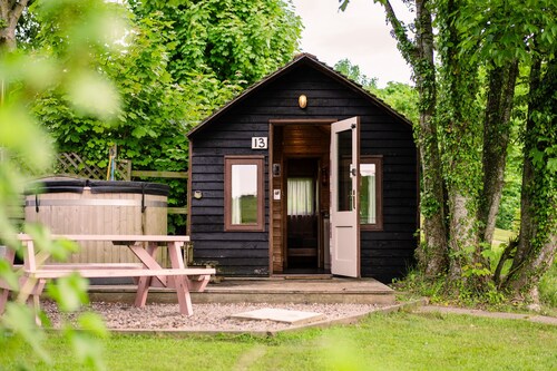 Komfort-Shieling With Hot Tub-Kabine-Ensuite mit Dusche