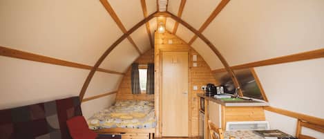 1 slaapkamer, een bureau, reisbedje, gratis wifi