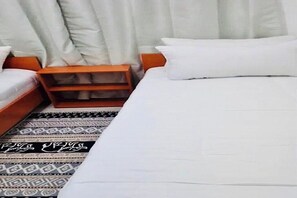 5 Schlafzimmer, Bügeleisen/Bügelbrett, WLAN, Bettwäsche