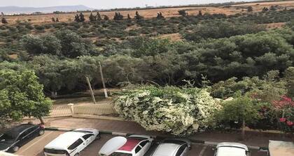 5-beds apartment with AC, WiFi, Smart TV # Meknes