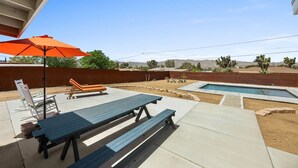 Outdoor dining - Bonanza in the Desert - POOL & Grill! (Yucca Valley)
