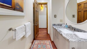 Shower, hair dryer, towels - Close to Lifts | Fireplace | WiFi | Wren 202A (Angel Fire)