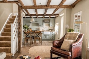 Interior - Dog Friendly Cotswold Holiday Cottage - The Forge (Upper Oddington)