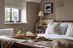 2 soverom, strykejern/-brett, reiseseng for barn og wi-fi