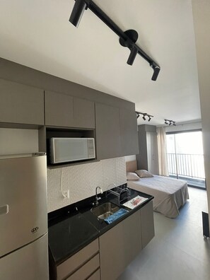 Appartement Luxe, 1 lit double, balcon, vue ville | Cuisine privée