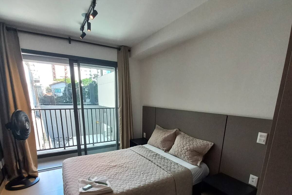 1 bedroom, individually decorated, individually furnished, desk