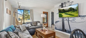 Welcome to the Black Loon. A charming 3-bedroom Mountain Bike home in Crosby