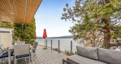 Seclusion Bay Resort 14. Luxury Lakeside, Big Beachfront Cabin on Okanagan Lake.