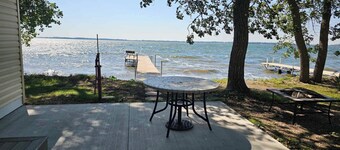 Cozy cabin in Waubay with WiFi, AC. Enjoy a relaxing getaway! Fantastic fishing!