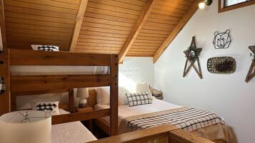 2 bedrooms, iron/ironing board, travel crib, free WiFi