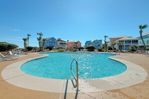 Piscine intérieure