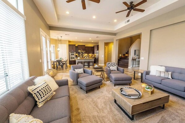 Living area - Pueblo Viejo (Scottsdale)