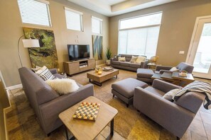Living area - Pueblo Viejo (Scottsdale)