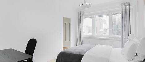 3 多间卧室、熨斗/熨衣板、WiFi、床单